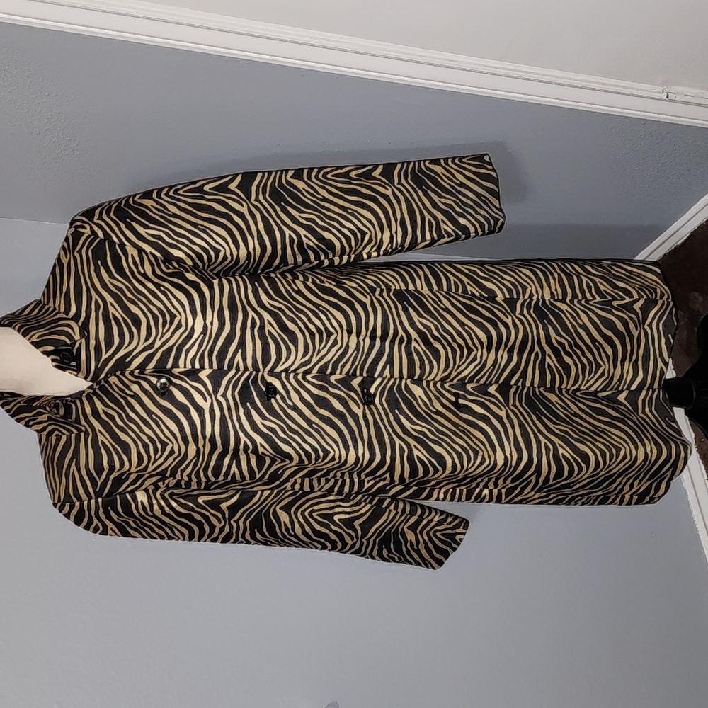 Linda Allard Ellen Tracy Womens Gold & Black Zebra Print Button Front Coat Sz 12 - Picture 2 of 10